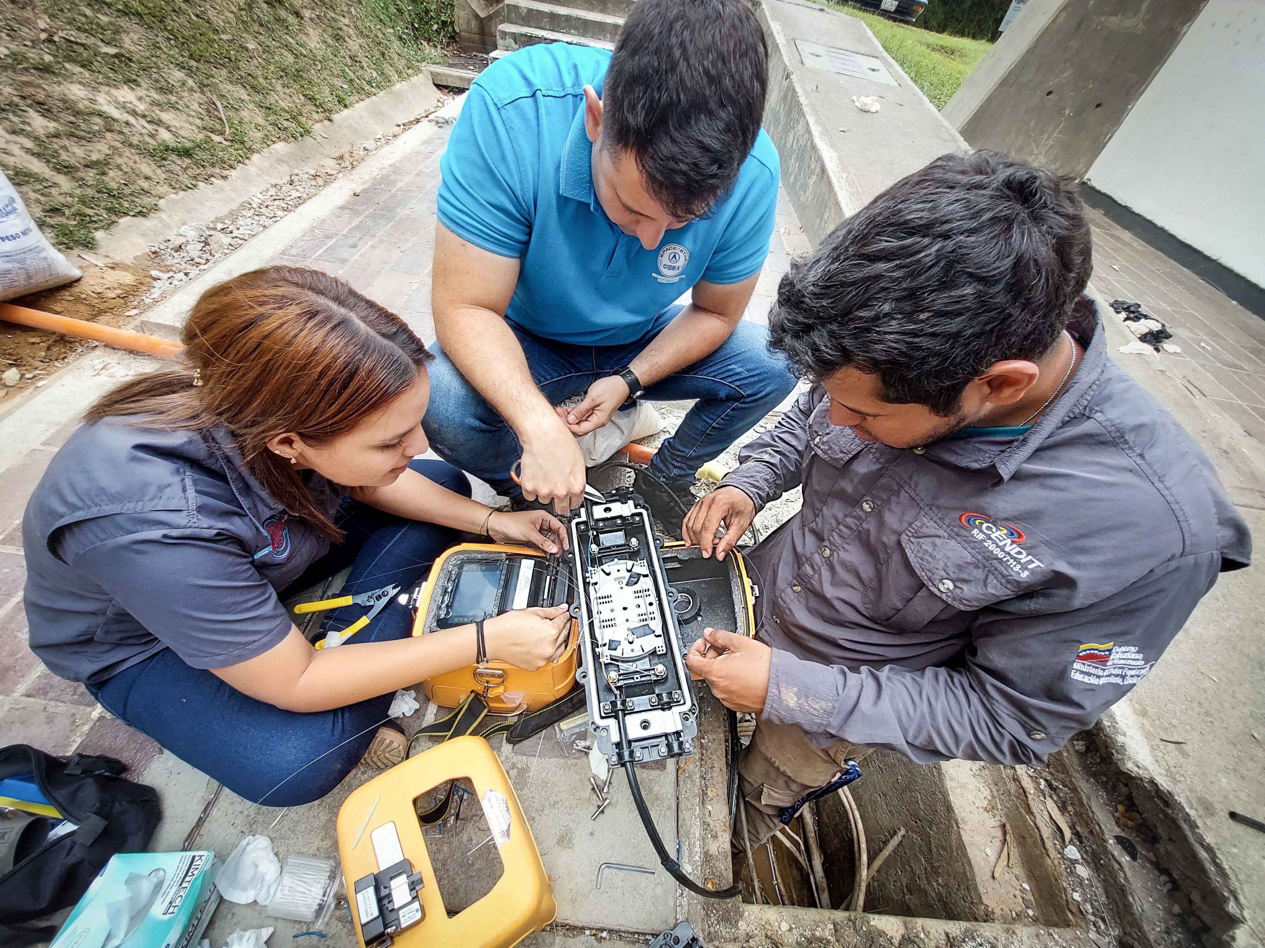 Cendit restablece conexión de fibra óptica en el área de Pesquisa Neonatal del Idea