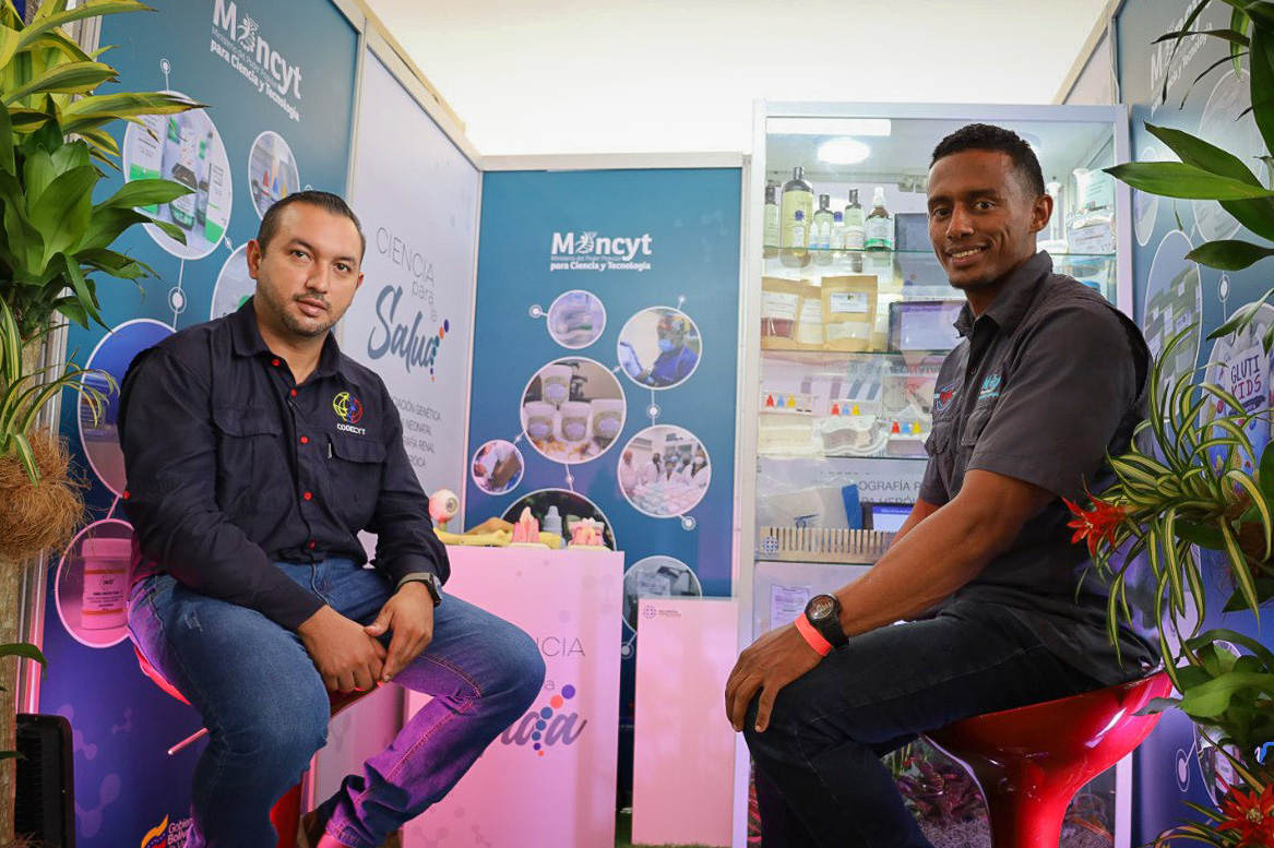 Cayapa Heroica socializa experiencia en recuperación de equipos en II Feria de Salud Fanb