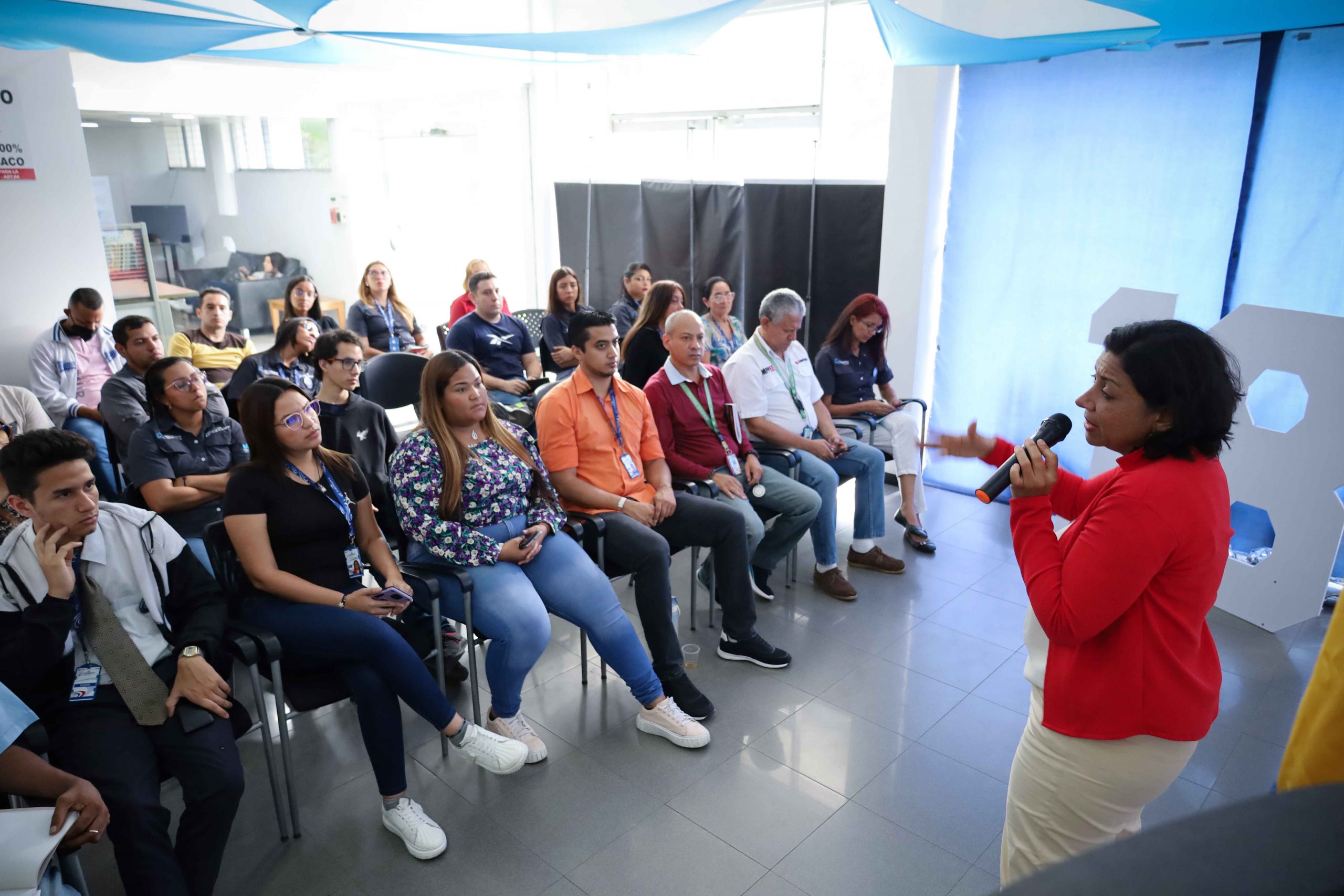 Personal del Cendit se capacita en usos pacíficos de la energía atómica