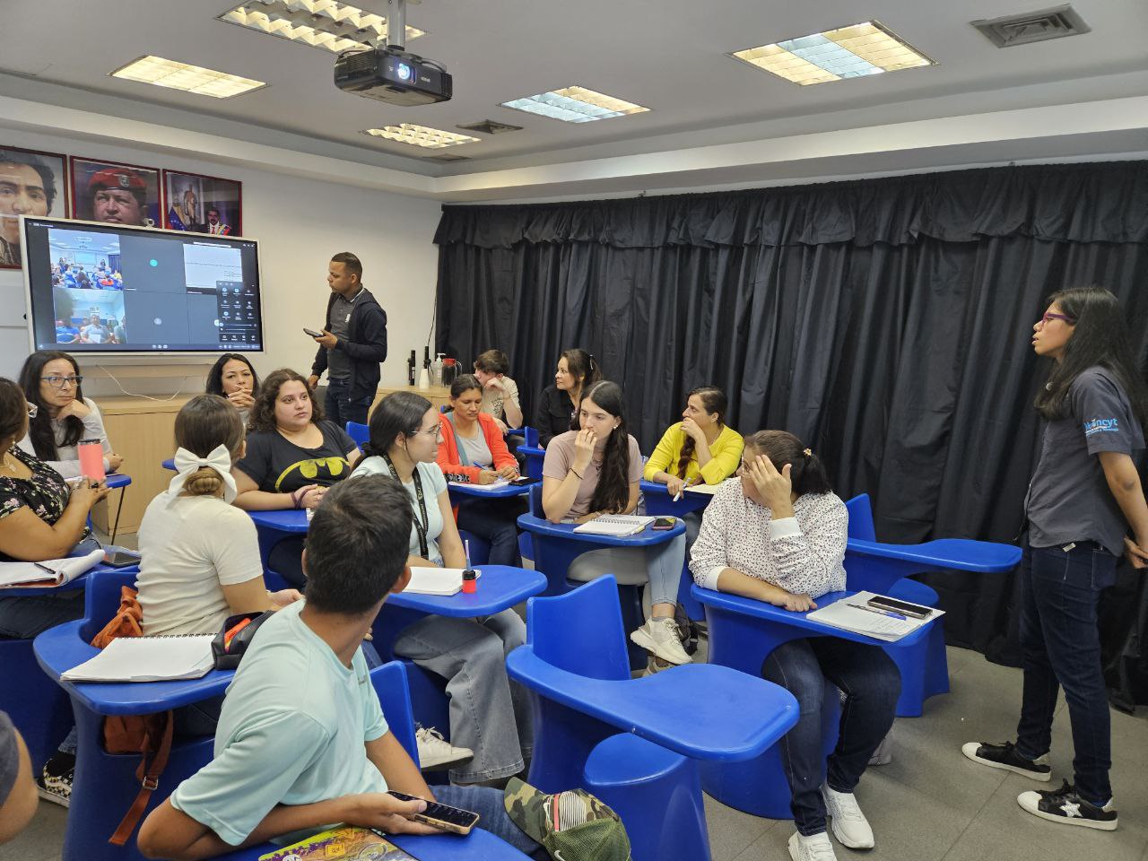 Técnicos comunitarios de Camaguán aprenden de telecomunicaciones con el Cendit