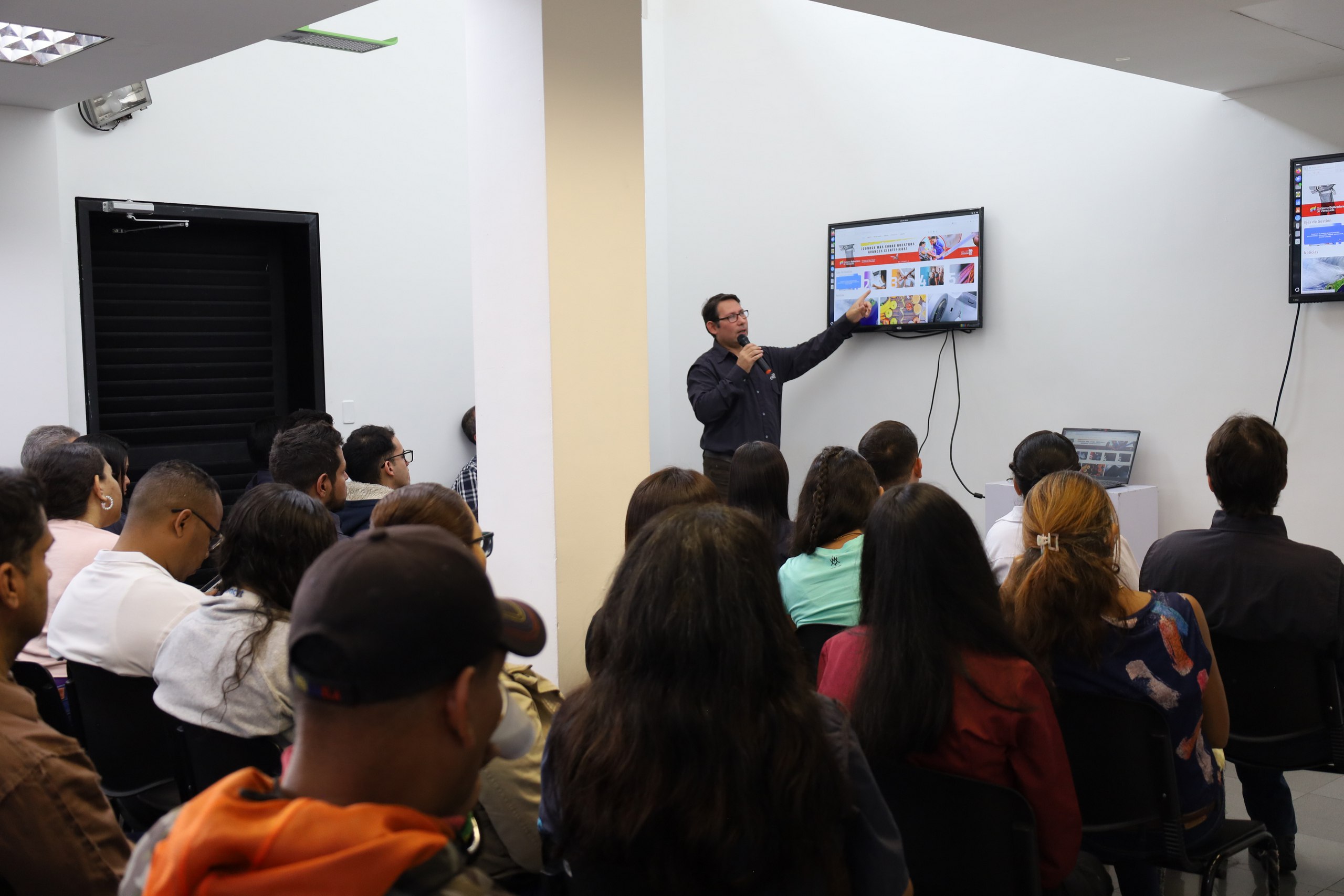 Primer encuentro Cendit se orienta hacia el fortalecimiento de la ciencia y la tecnología en Venezuela para el 2025
