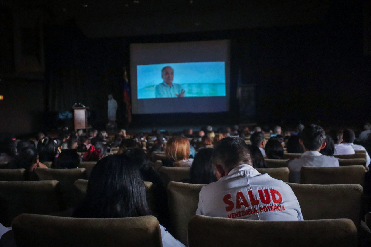 Más de 350 maracaiberos disfrutaron del documental «Ciencia para la Vida» en honor a Humberto Fernández-Morán