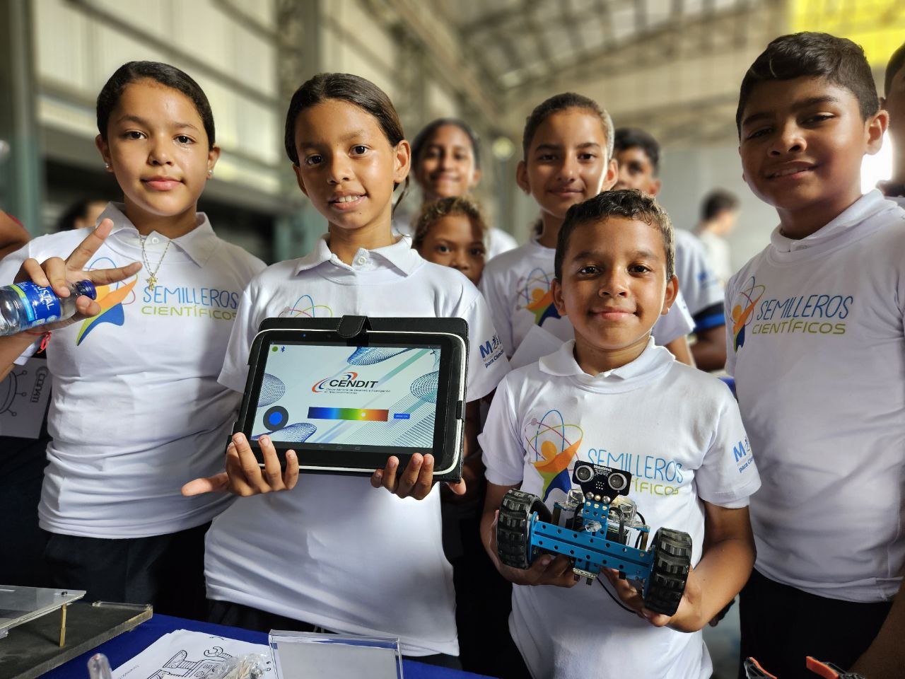 3.400 niñas, niños y jóvenes aprenden sobre ciencia y tecnología con la Fundación Cendit en el primer semestre de 2025