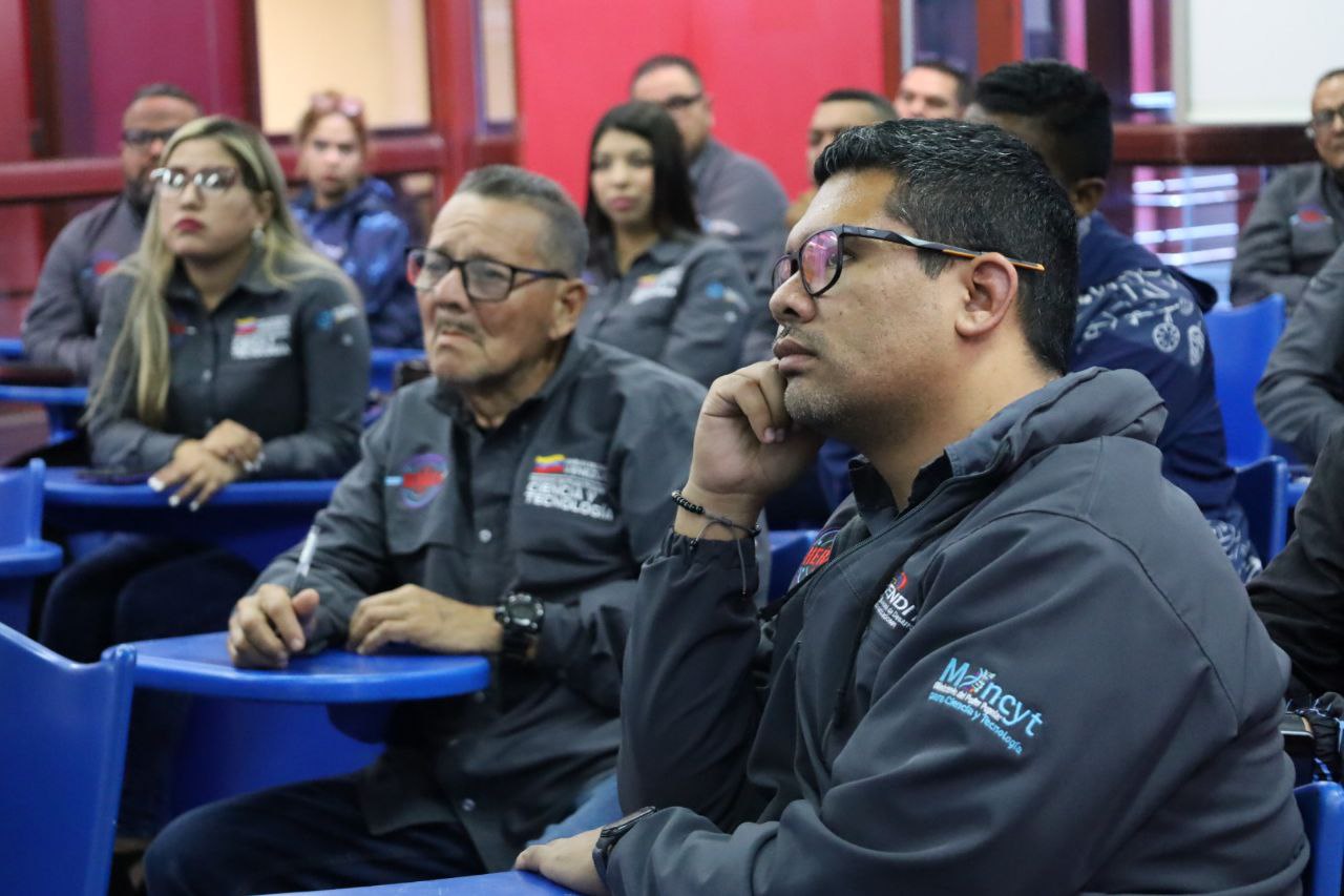 I Cohorte de Cayapa Heroica diseña el futuro de la formación tecnológica en mesas de trabajo