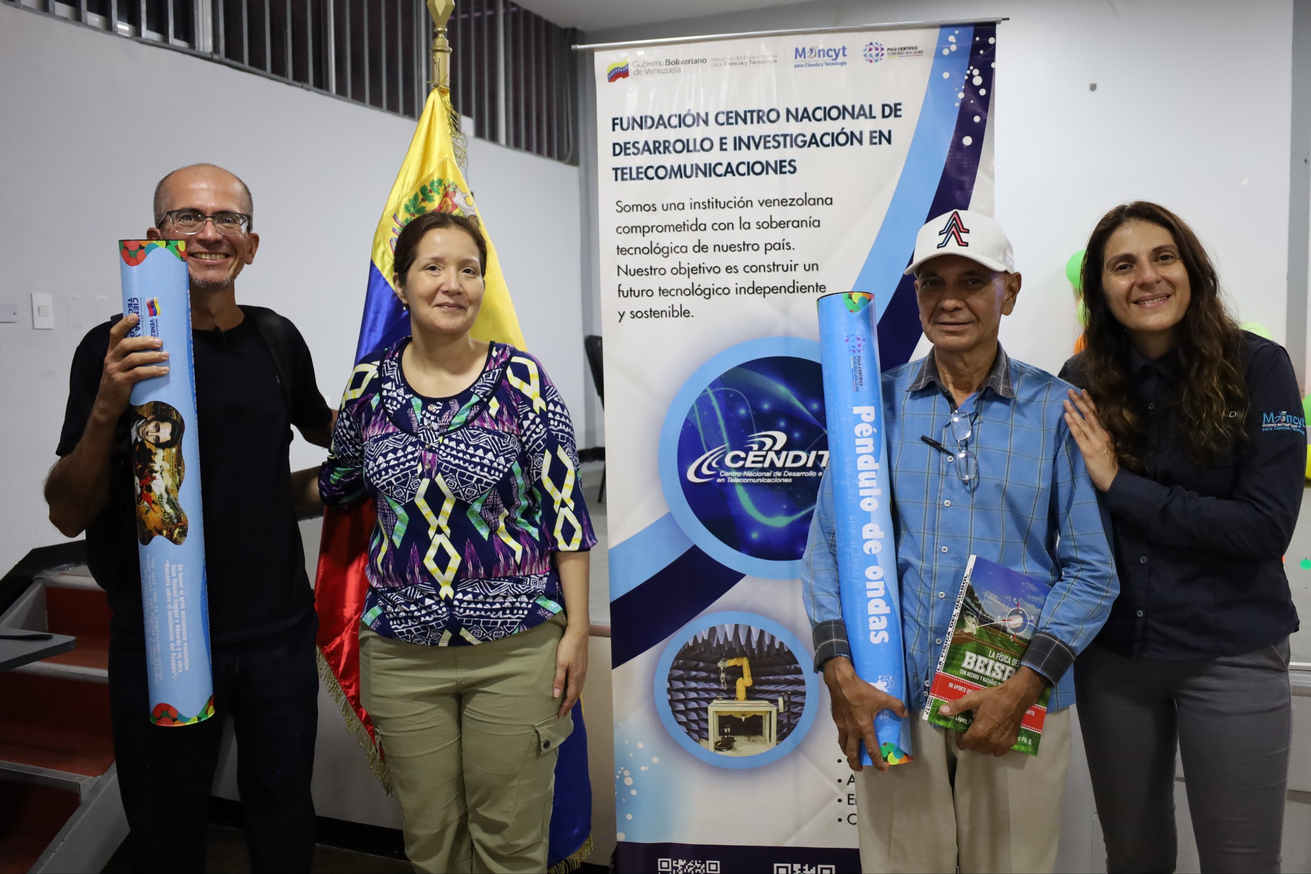 Cendit convierte la física en juego con la herramienta Péndulos de Ondas para revitalizar la enseñanza en Miranda