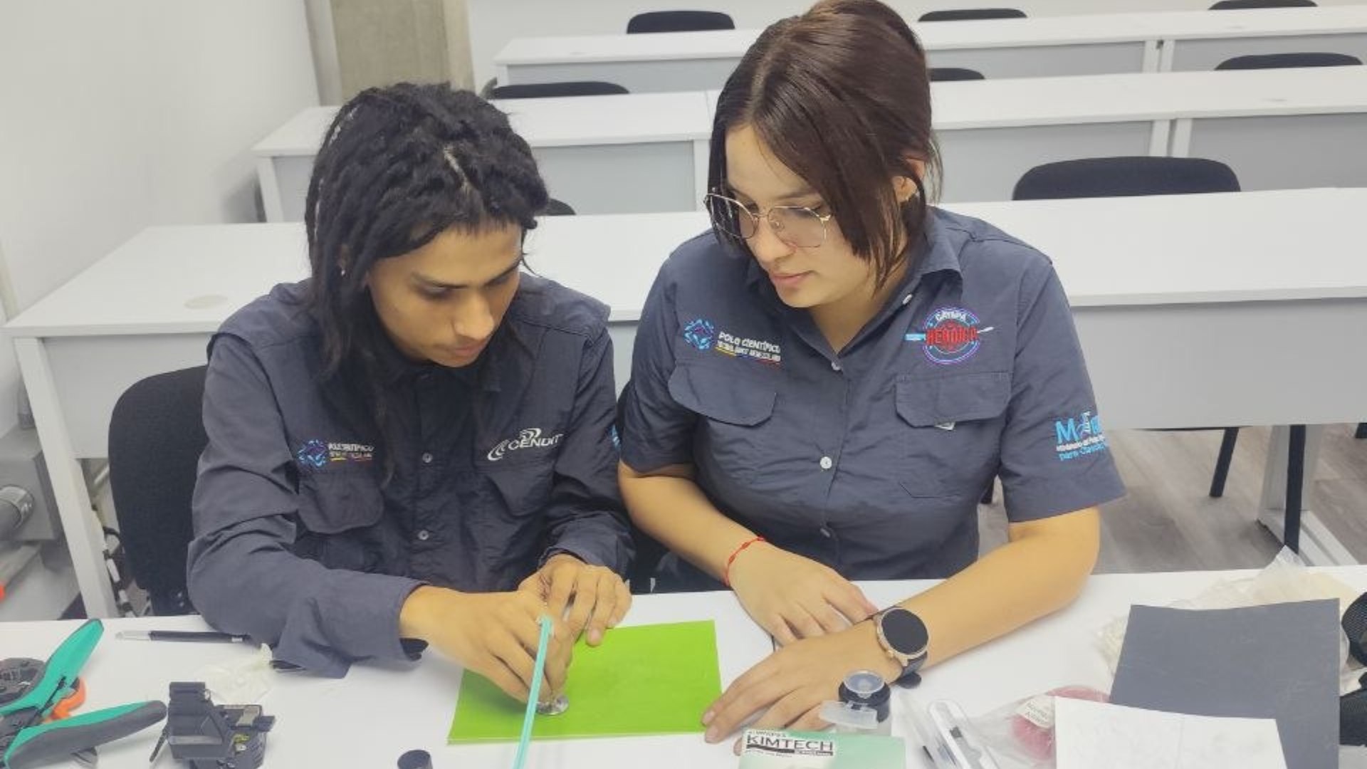 Investigadores del Cendit lideran modernización de las redes de fibra óptica en el Polo Científico Tecnológico Venezolano